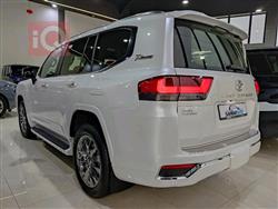 تۆیۆتا لاند کروزەر